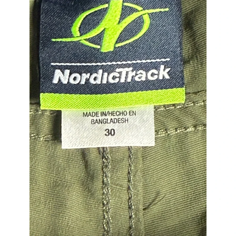 NordicTrack Mens Dark Olive Green Cargo Shorts Size 30